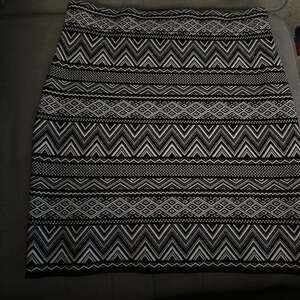 Krimson Klover Black Knit Chevron Wool Blend Skirt